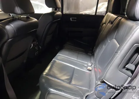 2015 Honda Pilot Touring z USA, uszkodzony, nr VIN 5FNYF4H94FB028535